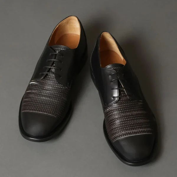 Lace Ups^INK 820 Black