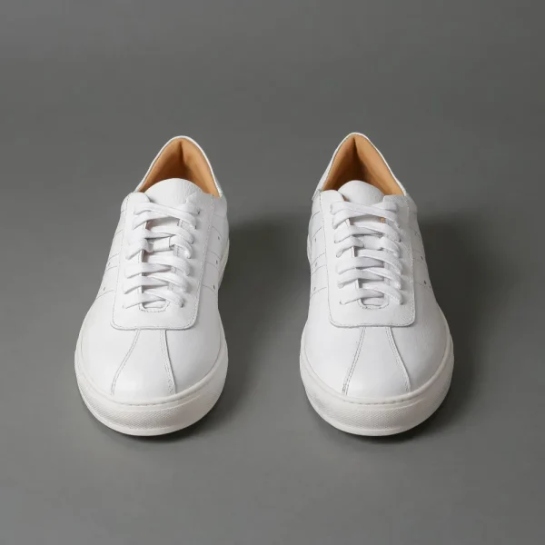 Sneakers^Conflict For Interest Mare Snob White